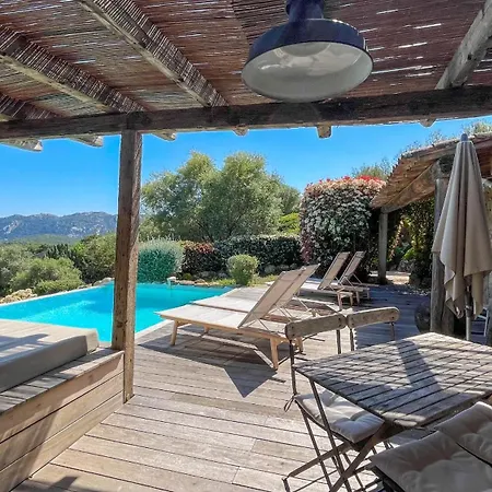 Villa Belle Bergerie Avec Piscine Chauffee Surplombant La Baie De Santa Giulia *
